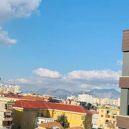 Proper Tirana