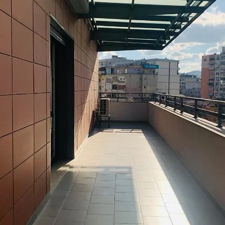 Proper * Тирана