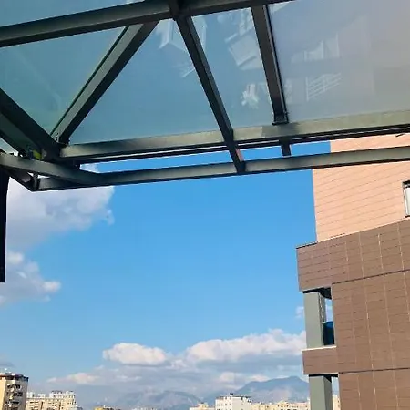 Proper Tirana